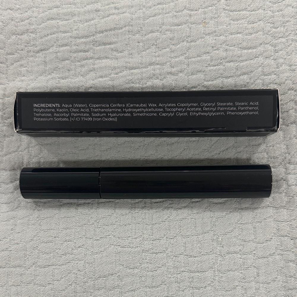 Black Mascara Tube